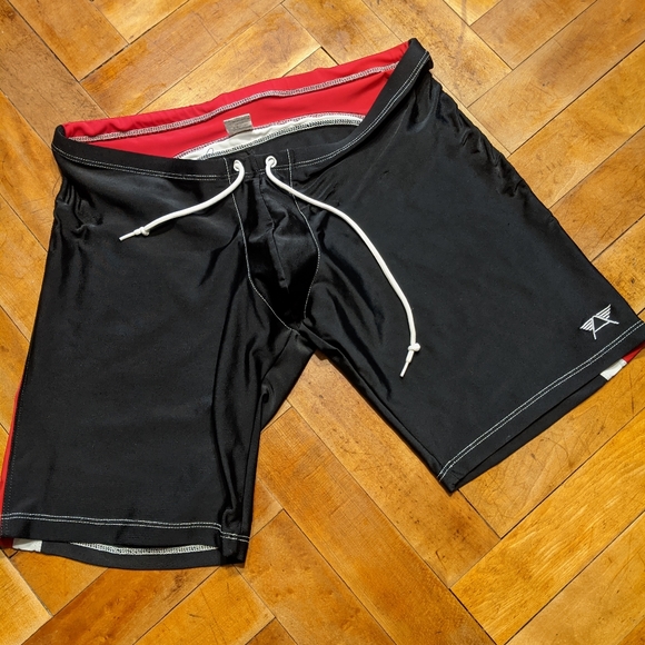 LASC Other - Stretchy swim trunks L